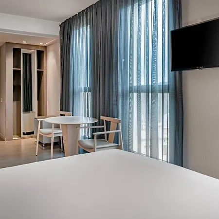Ac Sants By Marriott Hotel