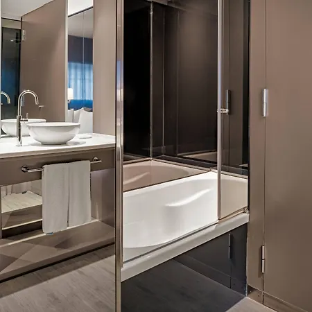 Otel Ac Sants By Marriott Barselona