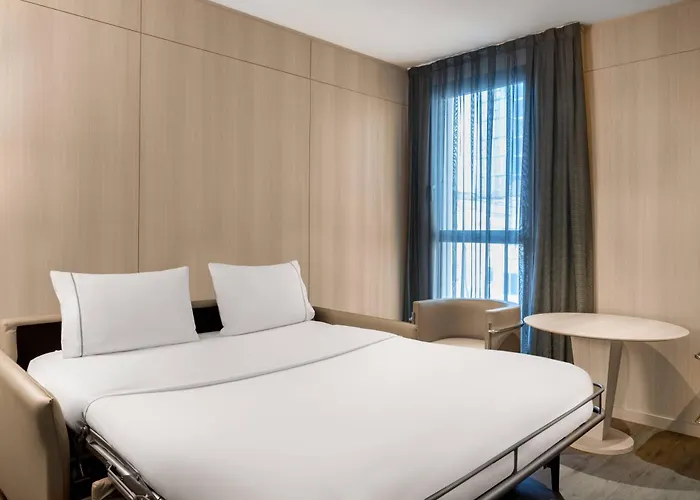 Ac Sants By Marriott Отель 4*